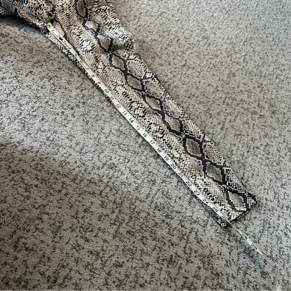Zara Brown Snakeskin Print High Rise Skinny Pants Size 6 - Picture 9 of 9